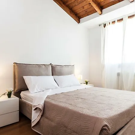 Hermosa Villa *